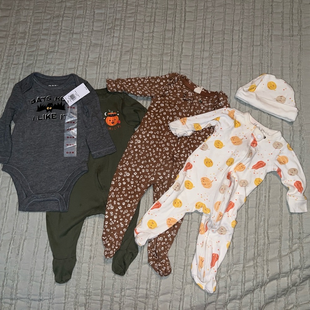 Bundle fall baby zipper onesie PJs Old Navy, Gap, & Tres Beau et Bell